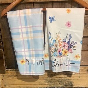 Bloom & Hello Sunshine Blue Floral Kitchen Towels - Set of 2